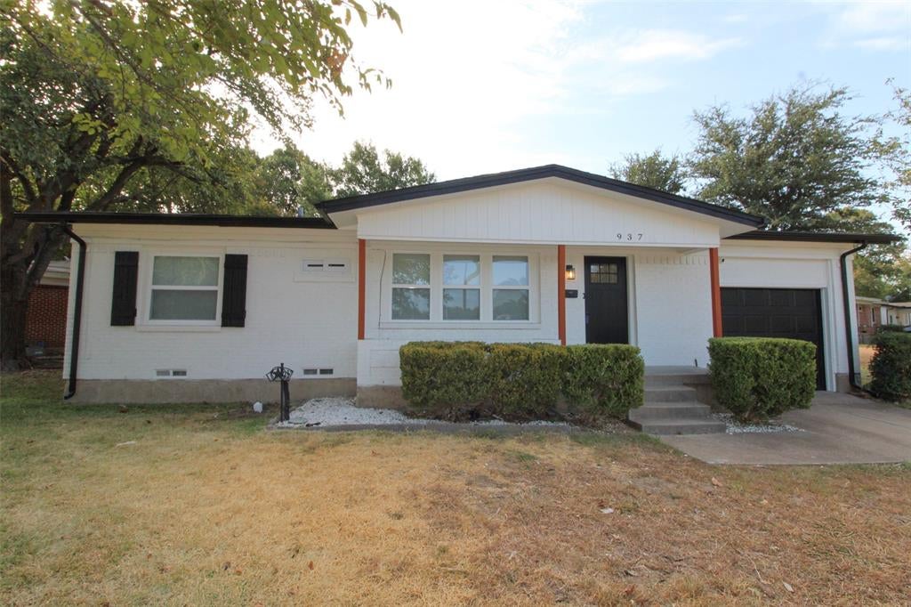 937 Burleson Street — photo