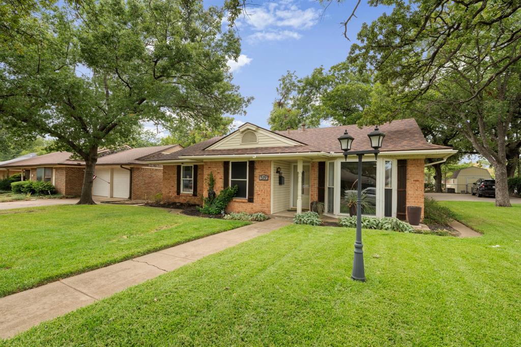 519 Staffordshire Drive — photo
