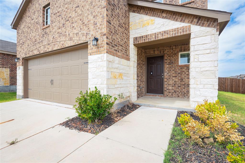 802 Lake Fletcher Road — photo