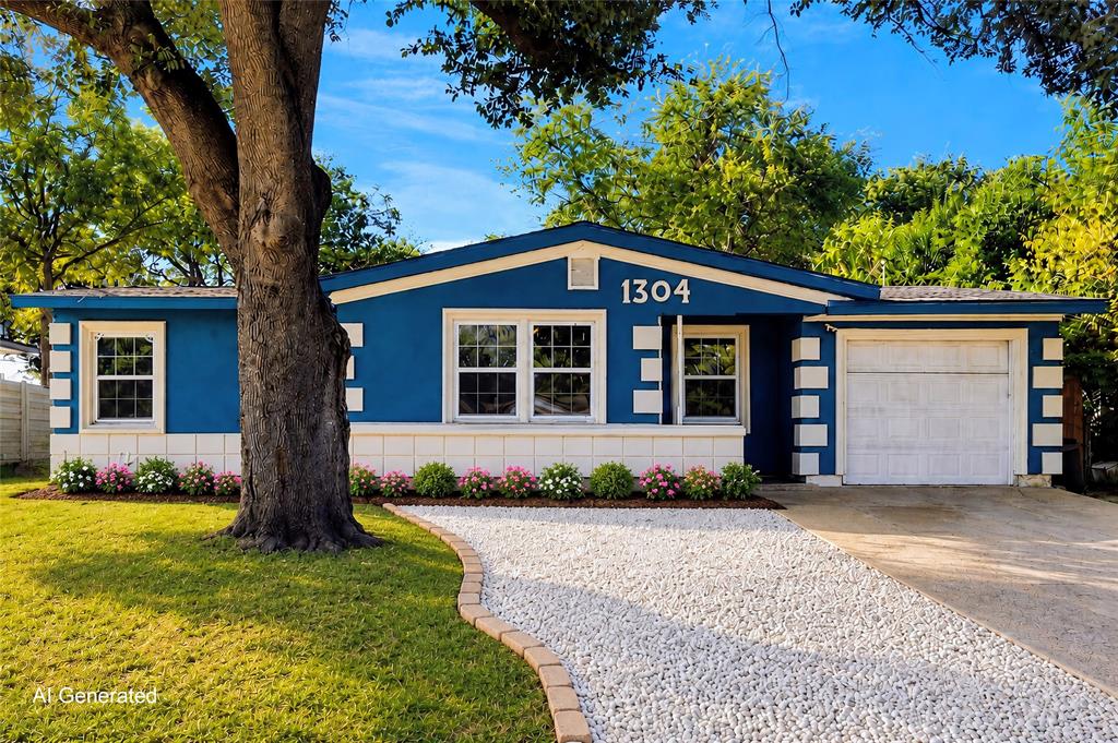 1304 E Lovers Lane — photo