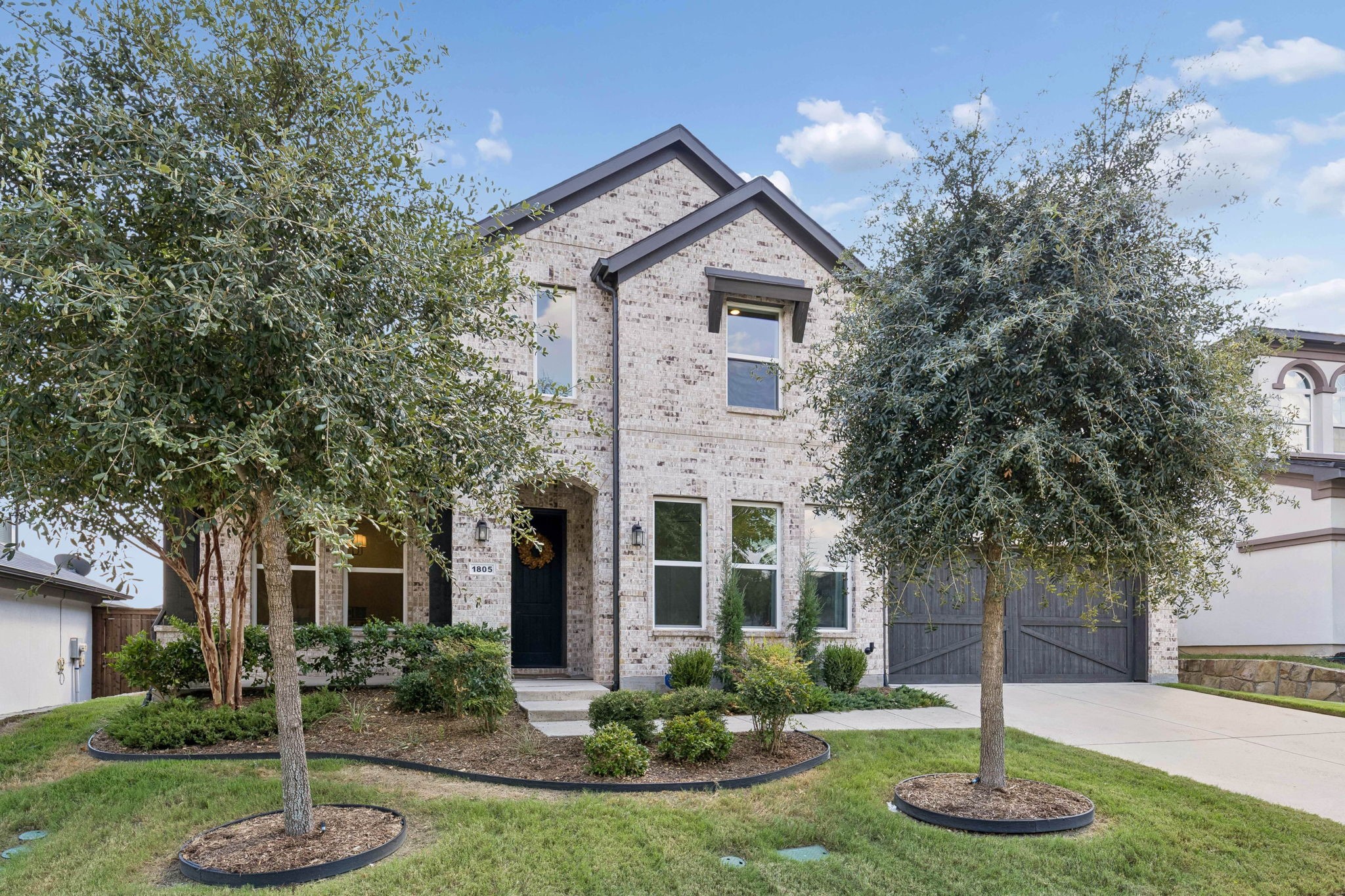 1805 Lizzy Lane — photo
