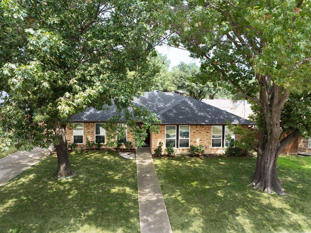 5505 Edgewater Circle — photo