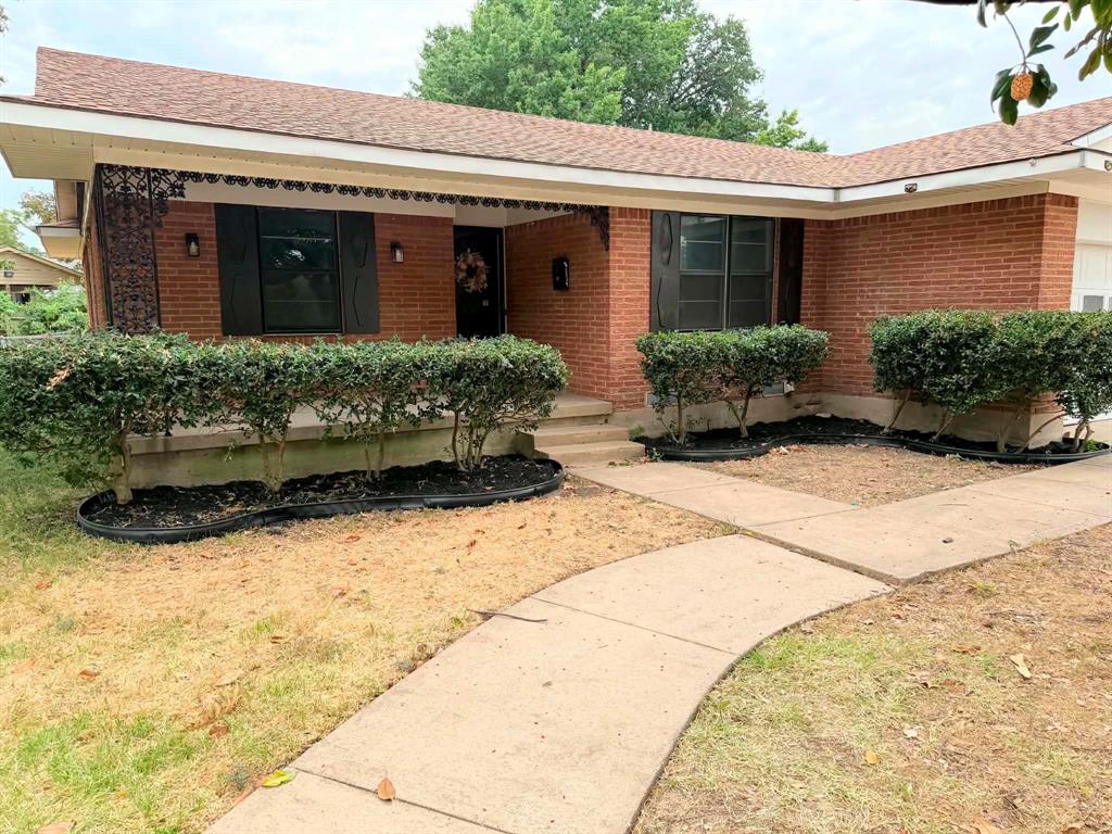 1314 Charleston Drive — photo