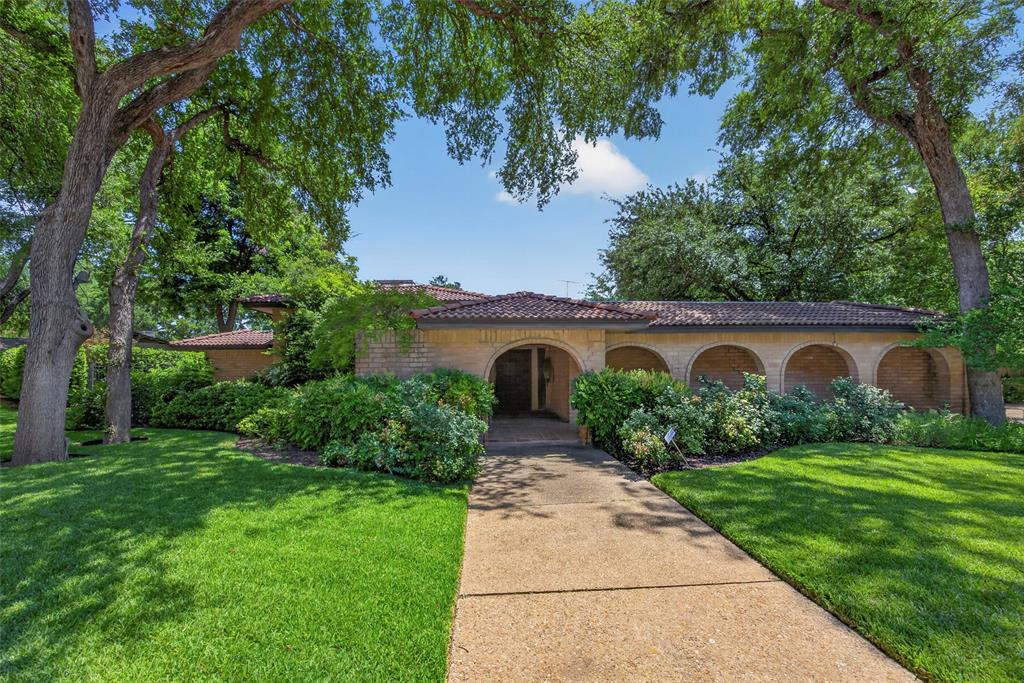 4204 Ledgeview Road — photo