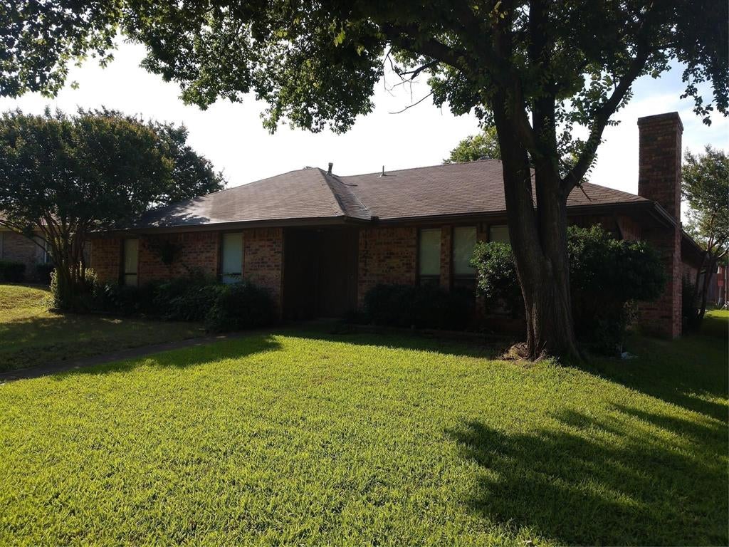 1217 River Oaks Drive — photo