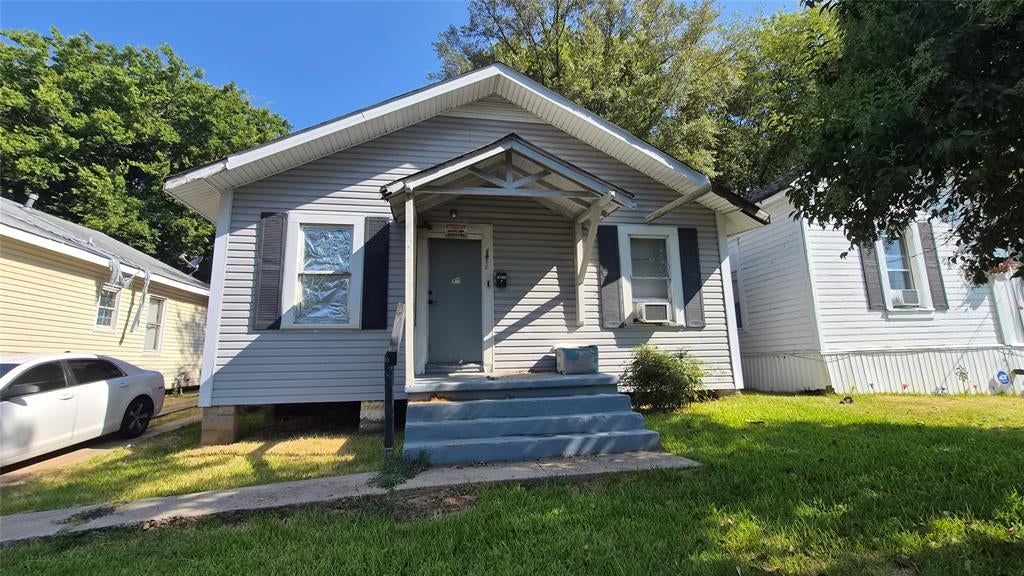 2812 Milton Street — photo