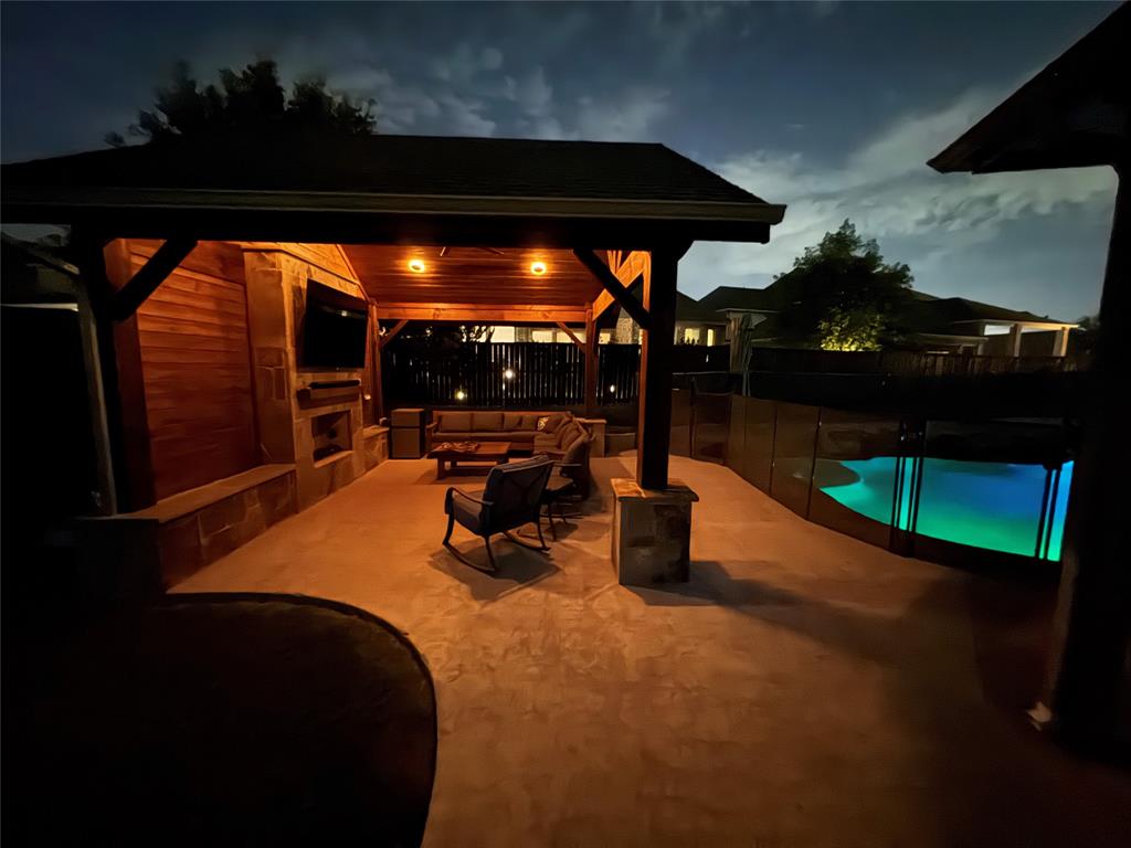 1100 Berrydale Drive — photo