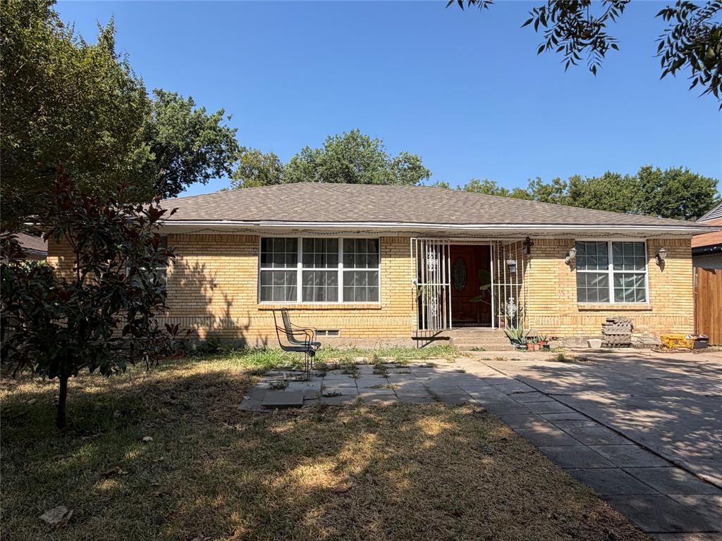 1333 Springlake Drive — photo