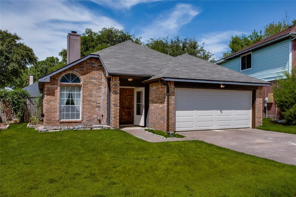 1114 Brewer Drive — photo