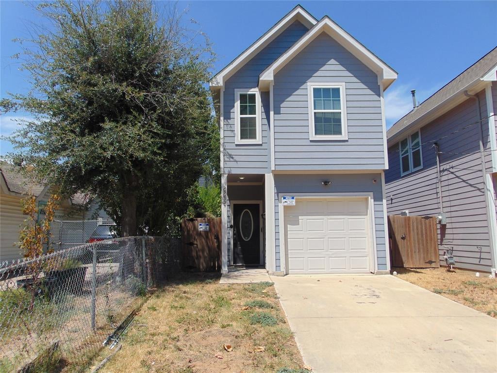 2239 Anderson Street — photo