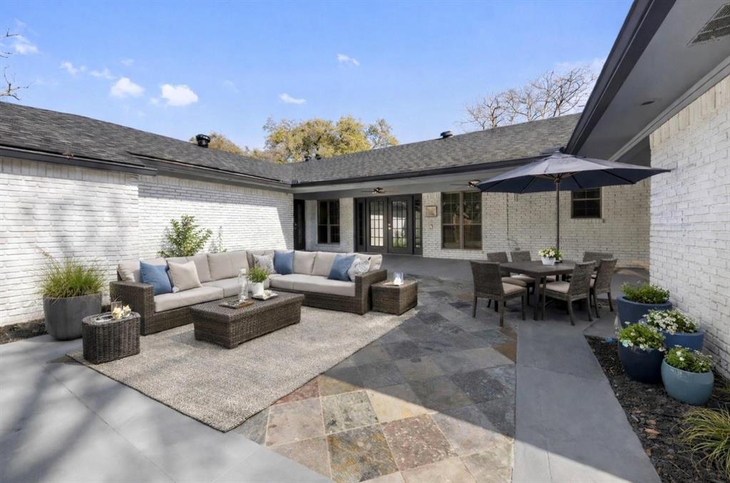 14909 Hillcrest — photo