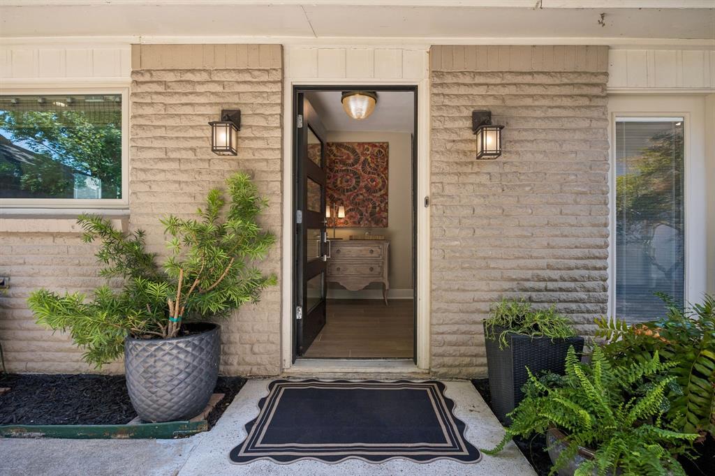 11333 Park Central Place — photo