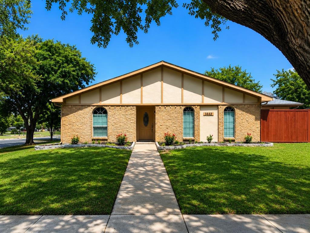 1449 Vanderbilt Drive — photo