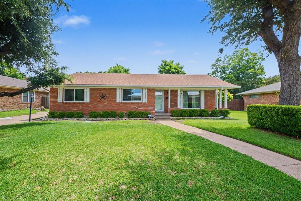 1114 Glouchester Drive — photo