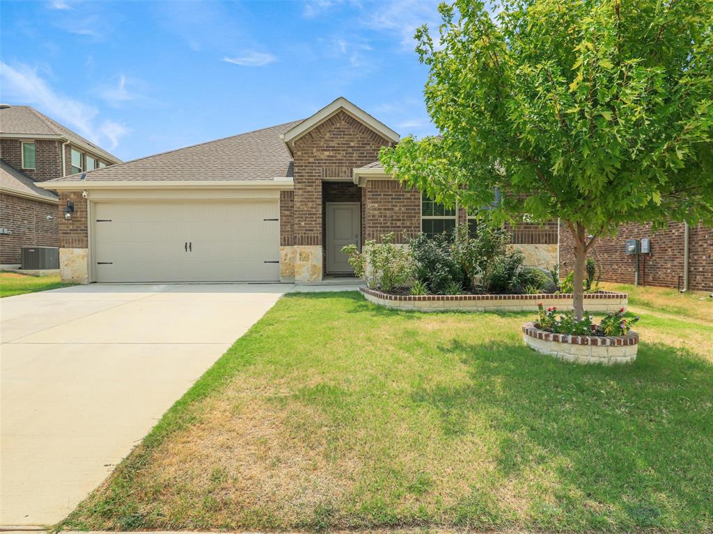 9812 Autumn Leaves Lane — photo