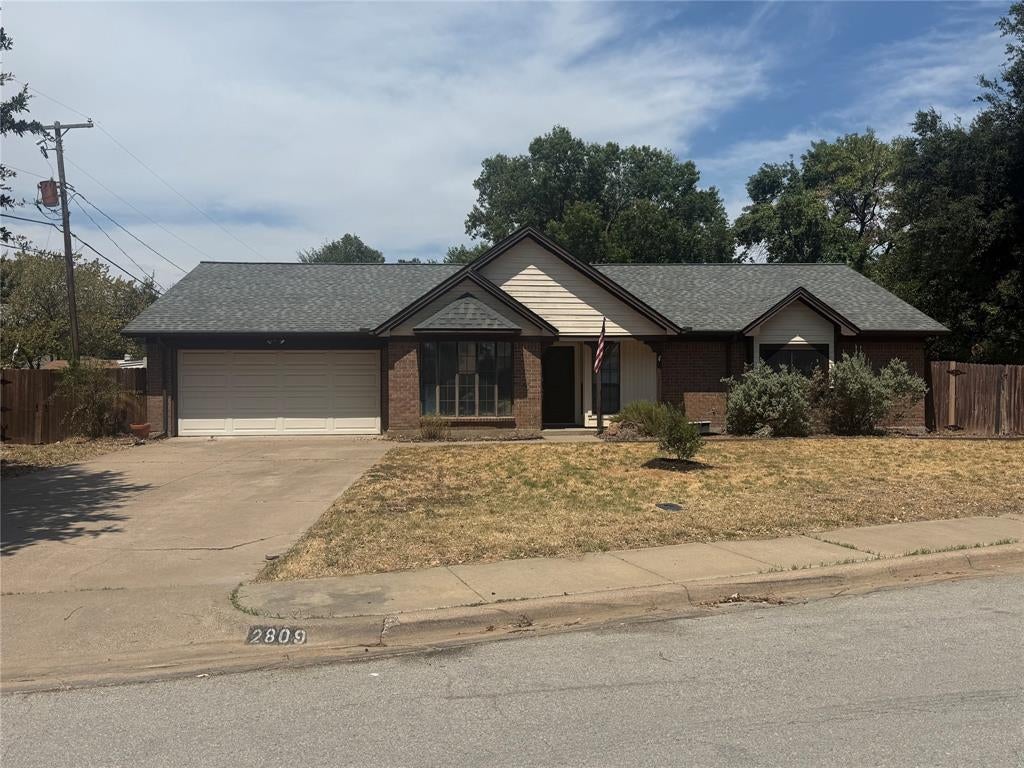 2809 Sarah Drive — photo