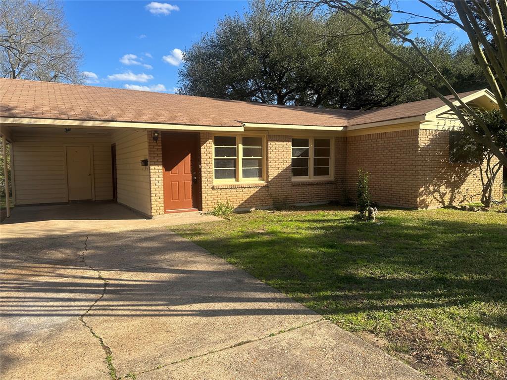 9113 Laurie Lane — photo