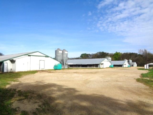 9773 FM 556 — photo