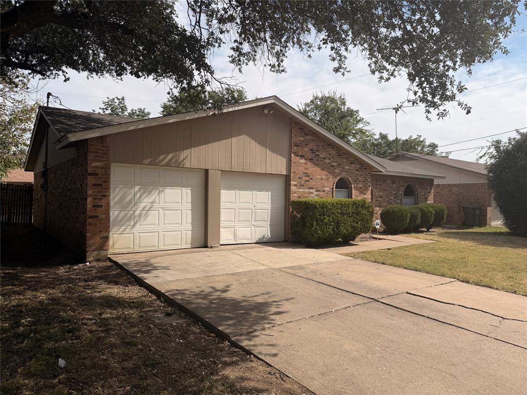 6605 Kitty Drive — photo