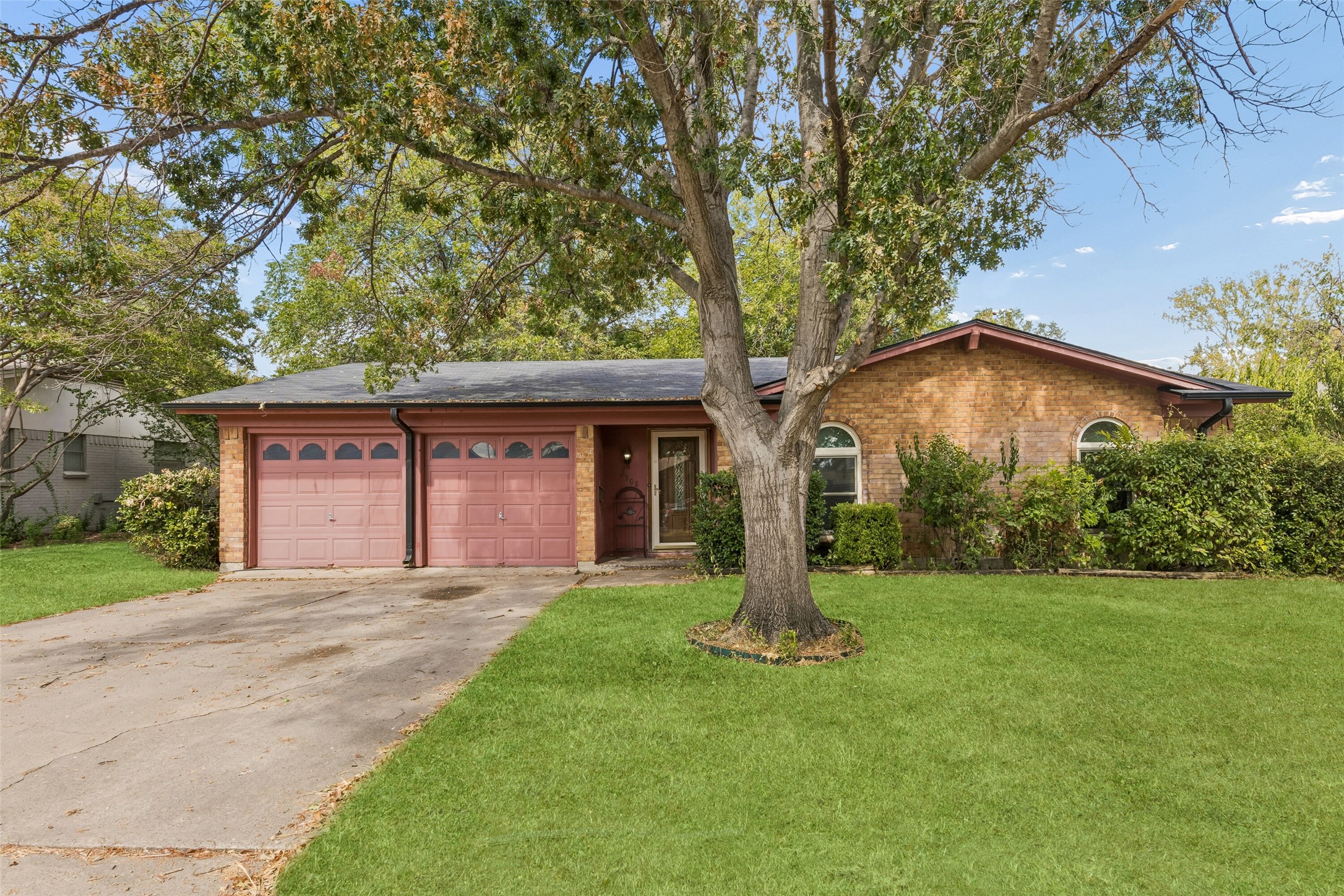 2508 Denbury Drive — photo