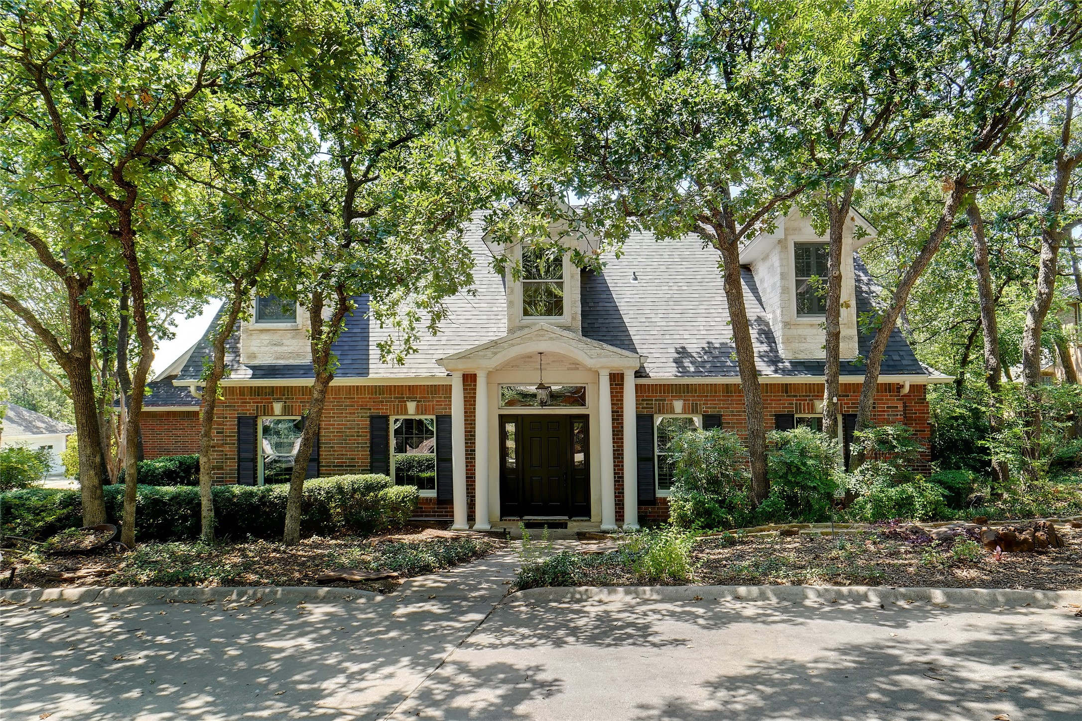 23 Oak Forrest Circle — photo