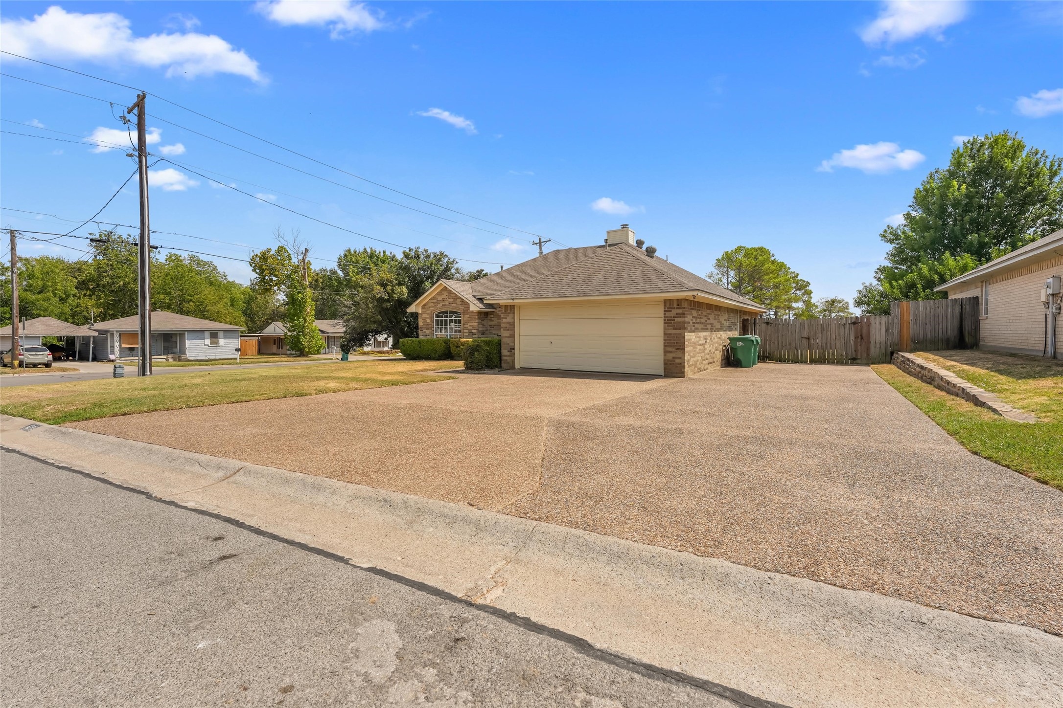 419 Strata Drive, Denton, TX 76201 — photo 3