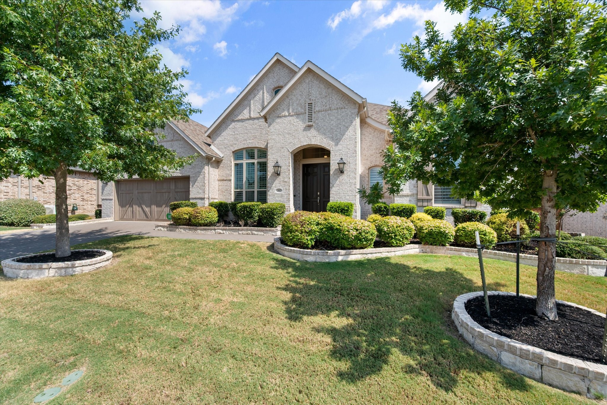 2802 Maverick Way — photo