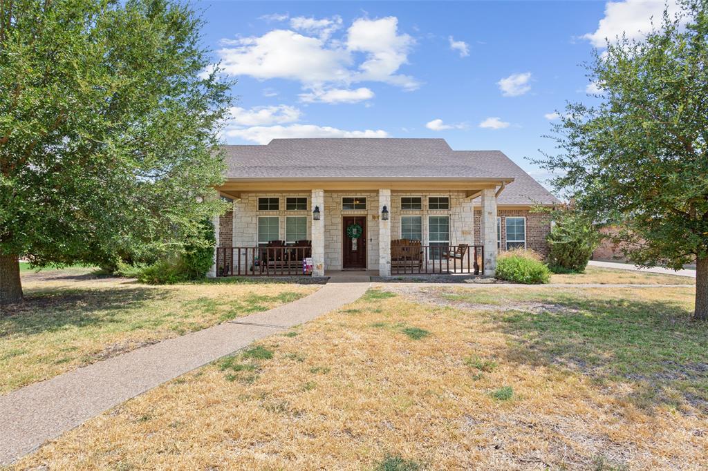 104 Claudette — photo