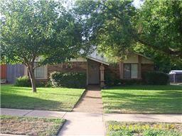 2517 Hollydale Drive — photo