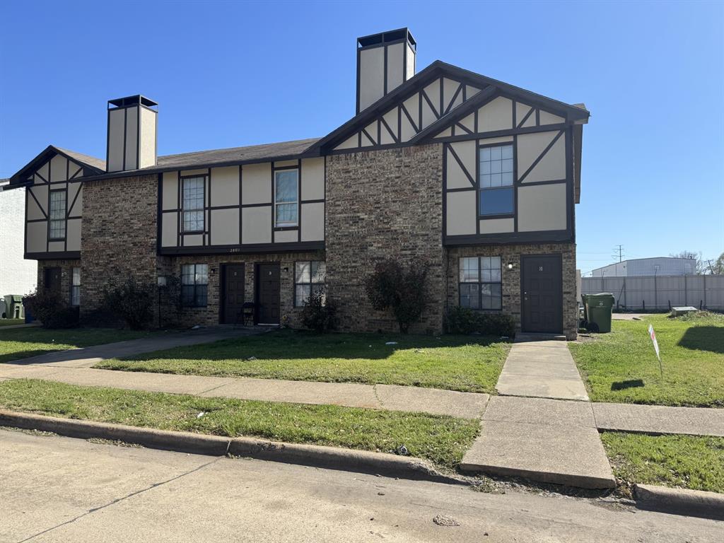 2802 Wimbledon Court D — photo