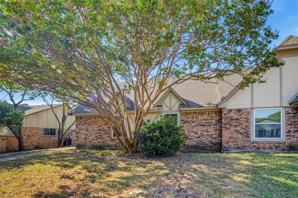 1708 Tree House Lane — photo
