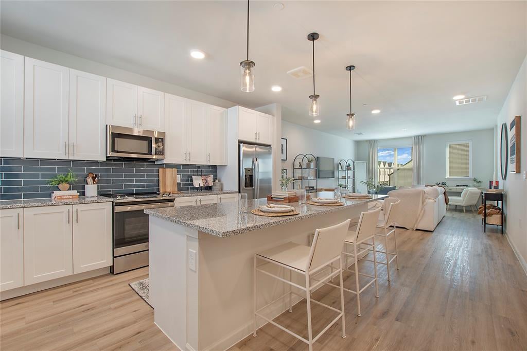 2100 Legacy Drive 703 — photo
