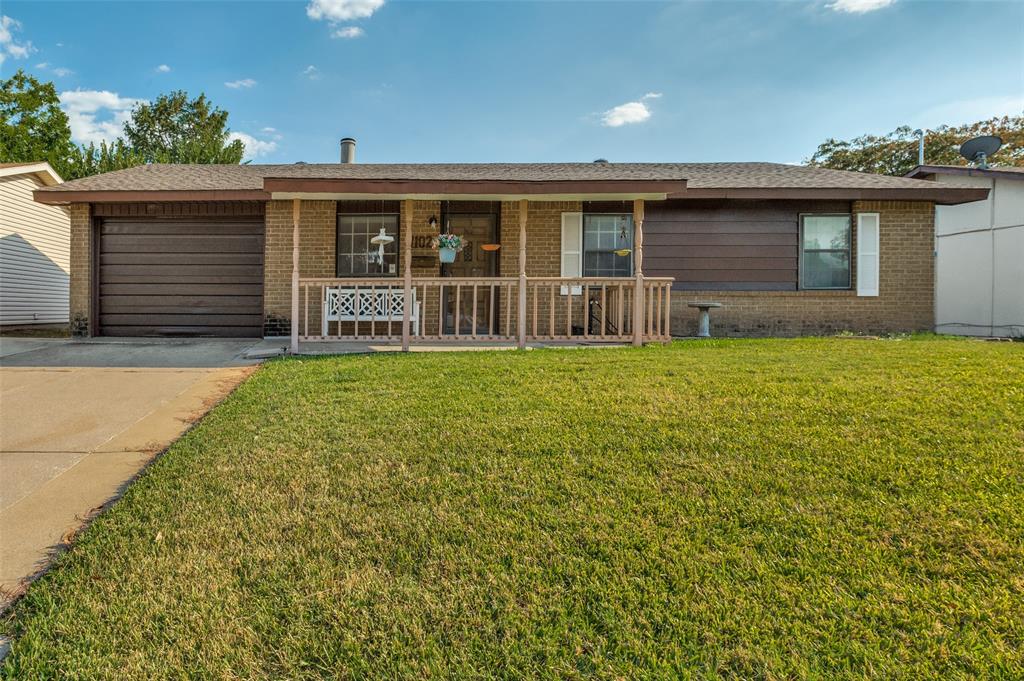 1102 Springwood Drive — photo