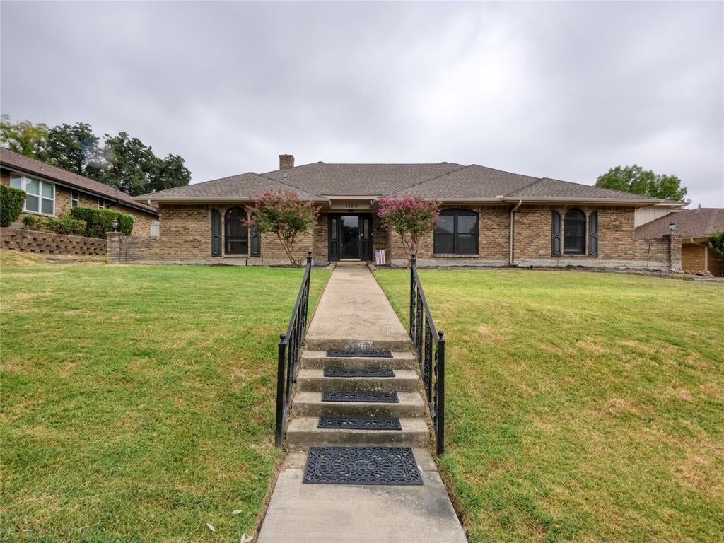 1409 Sun Valley Drive — photo