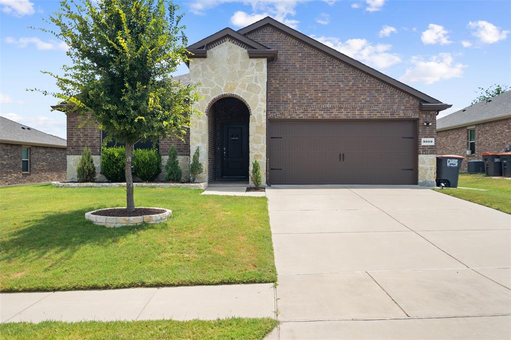 3009 Teakwood Street — photo