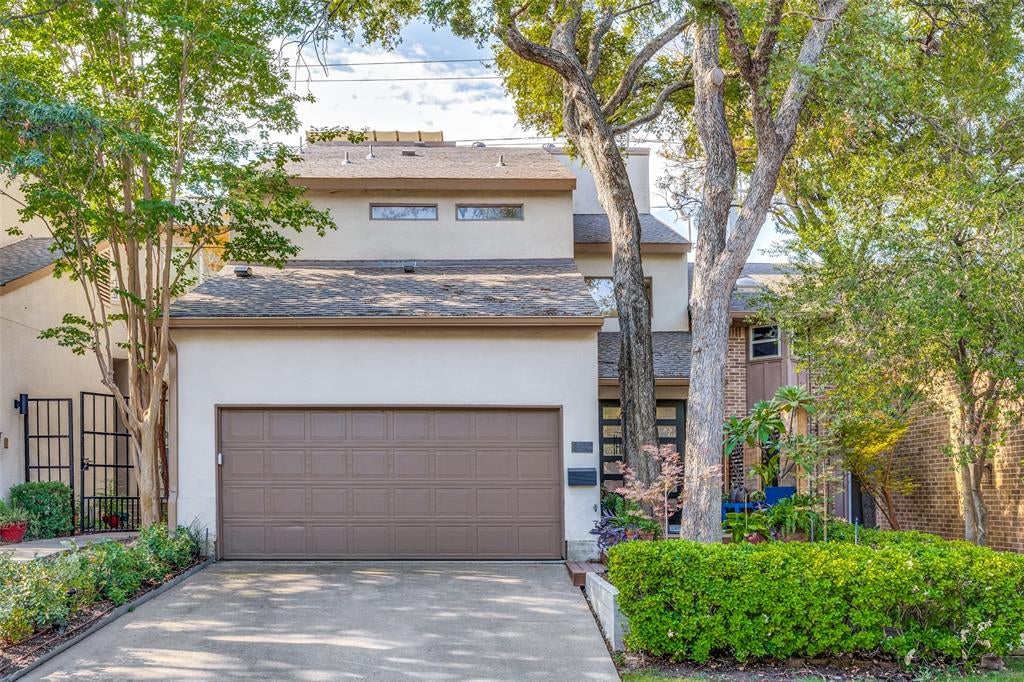 6422 Cedar Hollow Drive — photo