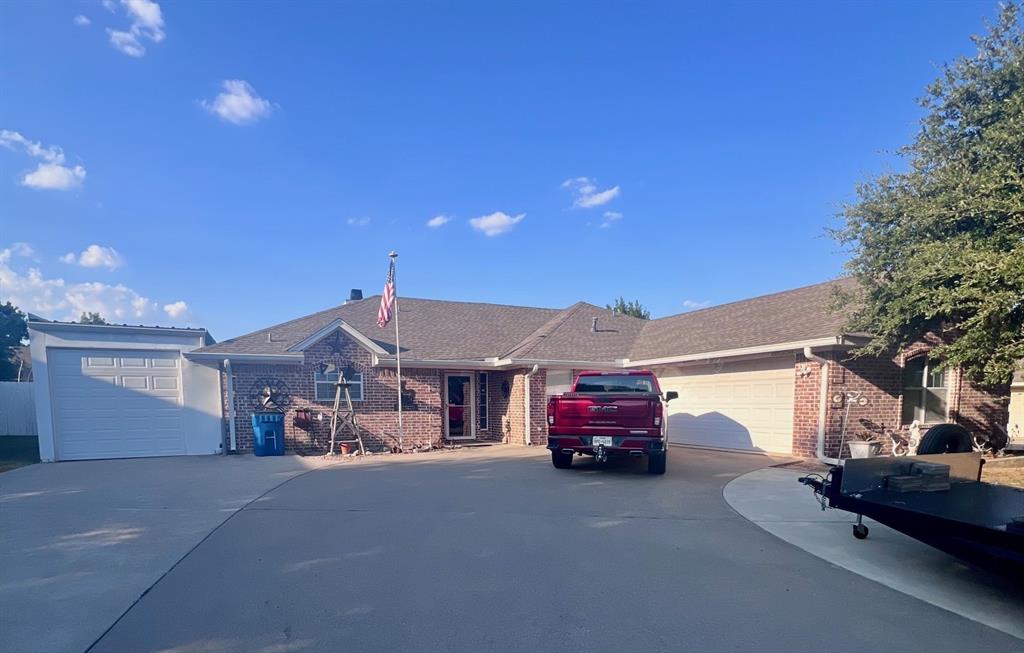 105 Topaz Circle — photo