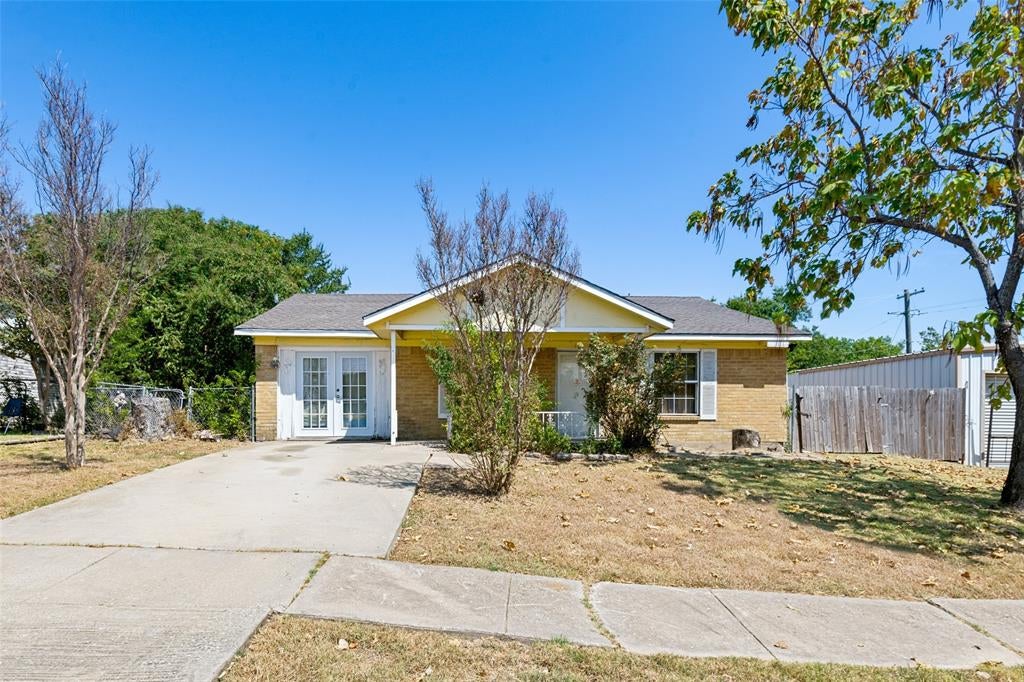 404 Yellow Jacket Drive — photo