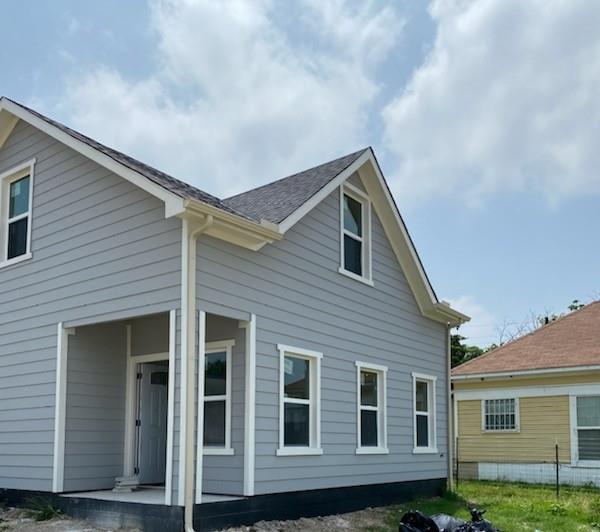 1424 Bessie Street — photo
