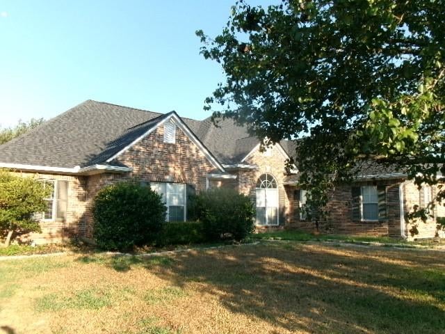 2425 Churchill Drive — photo