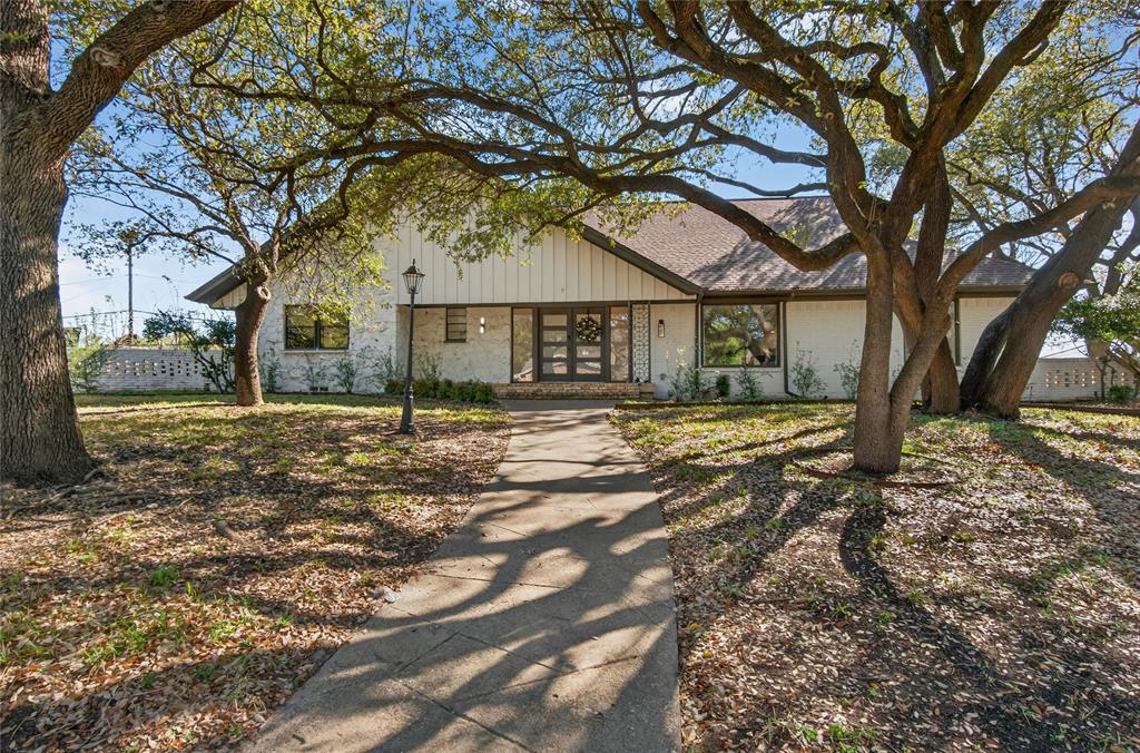 6873 Greenwich Lane — photo