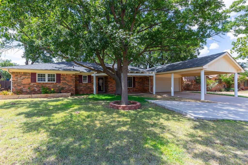 2234 Brentwood Drive — photo