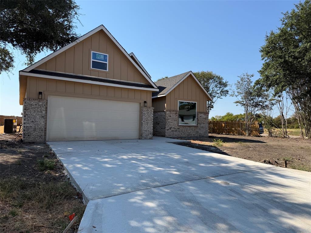 3247 Hillsdale Drive — photo