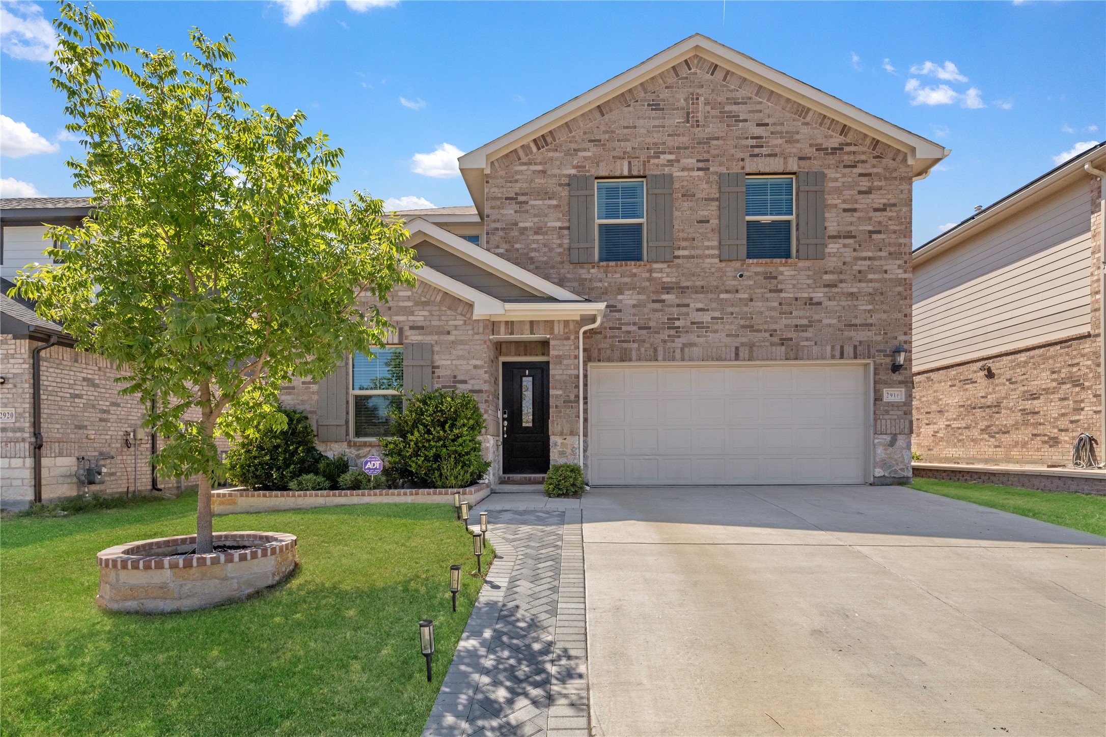 2916 Plumbago Drive — photo
