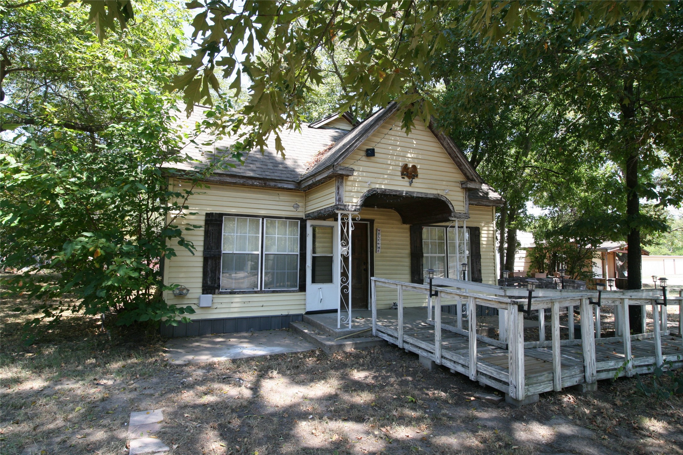 605 E Pine, Edgewood, TX 75117 — photo 2
