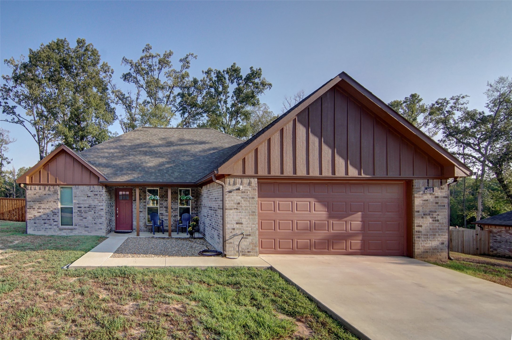 211 Private Road 6292 — photo