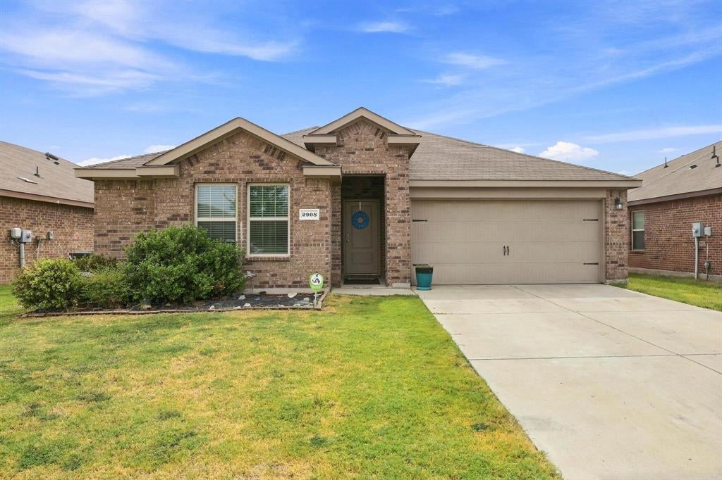 2908 Royal Acres — photo