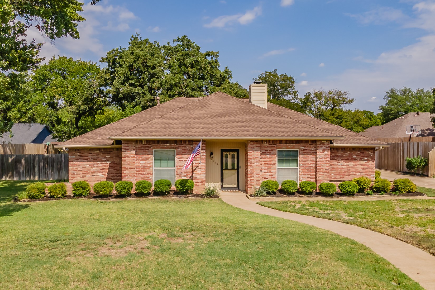 7317 Tipperary Court — photo