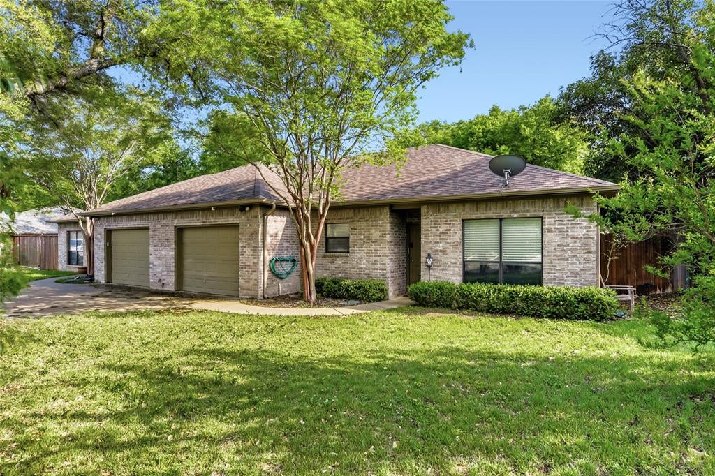 6525 Greenway Road — photo