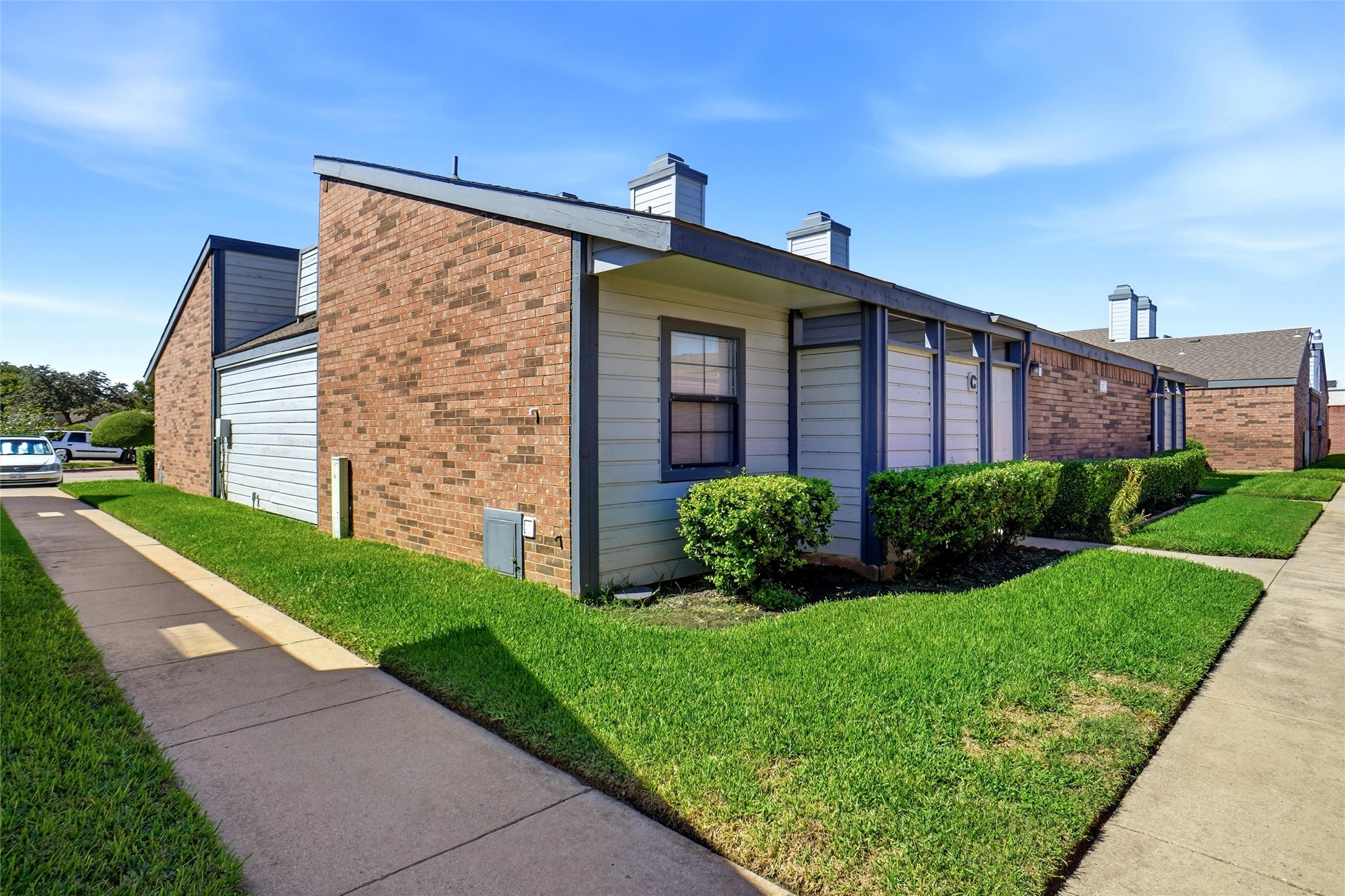 636 Bellaire Drive Unit C — photo
